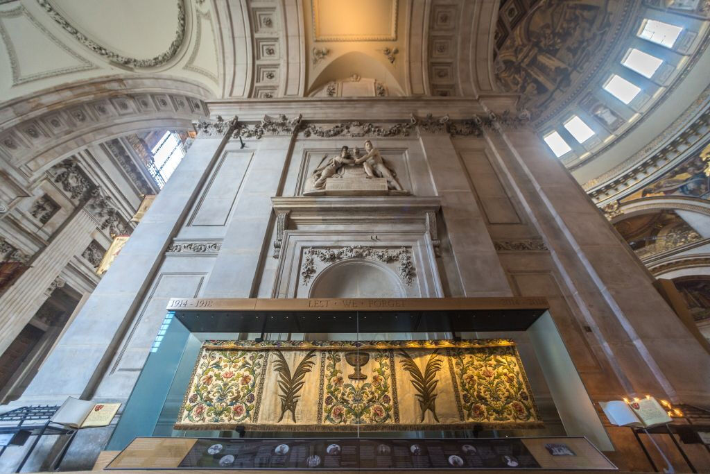 Catedral de San Pablo: Entrada