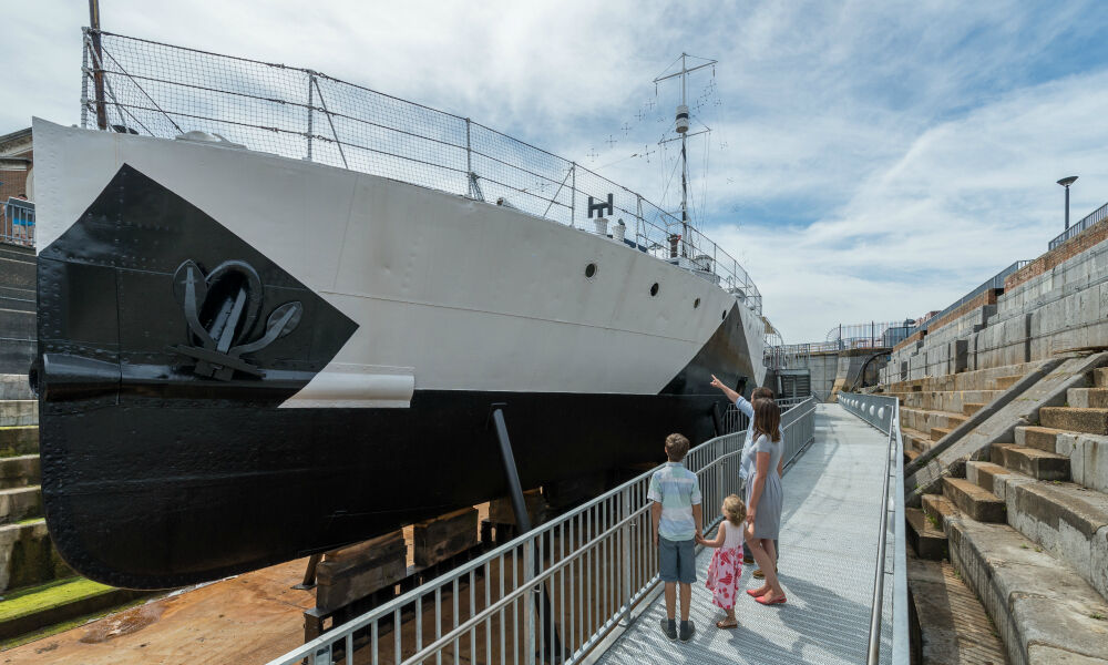Portsmouth Historic Dockyard : Ultimate Explorer