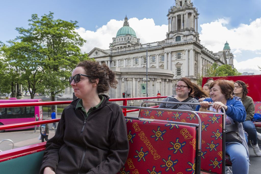 Hop-on Hop-off Bus Belfast
