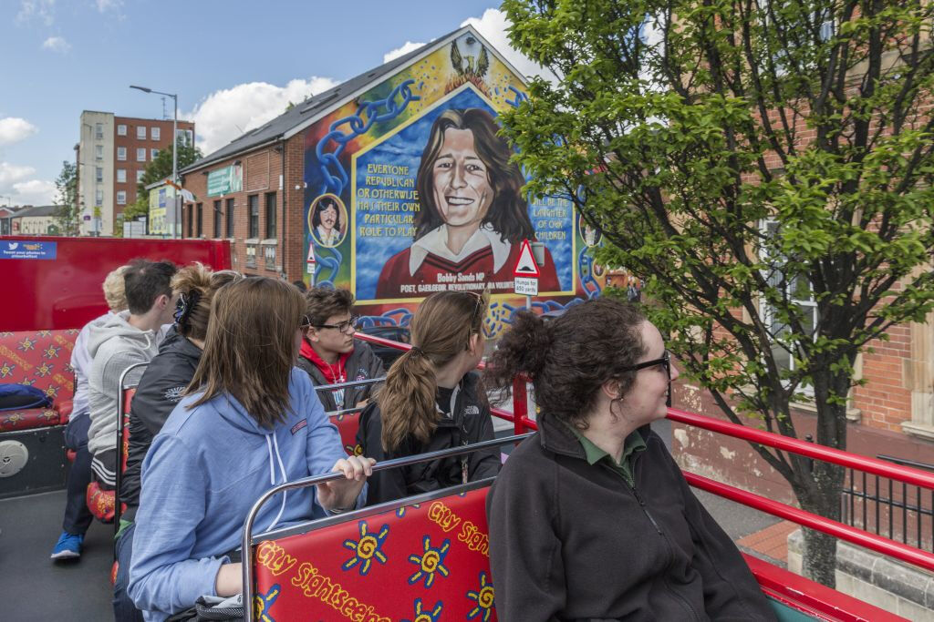 Hop-on Hop-off Bus Belfast