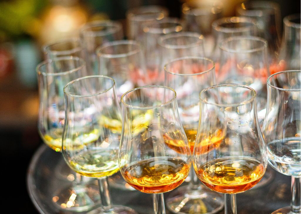 Manchester Gin Distillery Tour: Saboreie a Destilaria