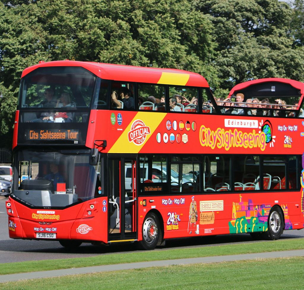 Hop-on Hop-off Bus Edinburgh