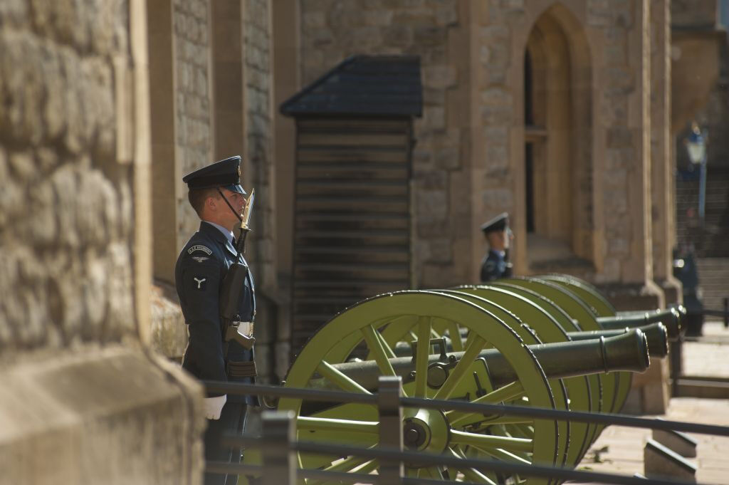 Visite guidée de la relève de la garde
