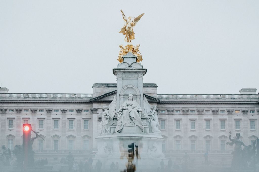 Audio Guide App for Your Smartphone: Royal London Walking Tour
