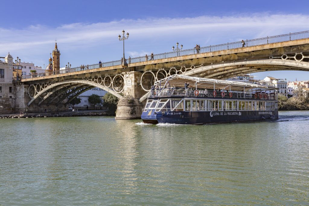 Cruceros Torre del Oro