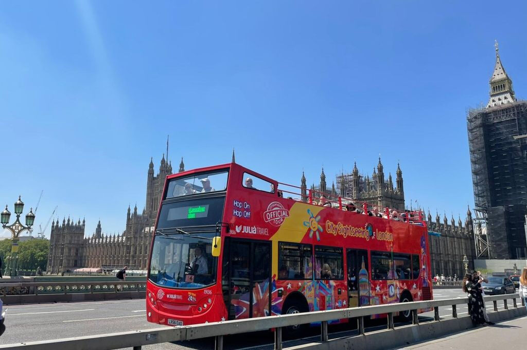 City Sightseeing London: Hop-on Hop-off Bus Tour