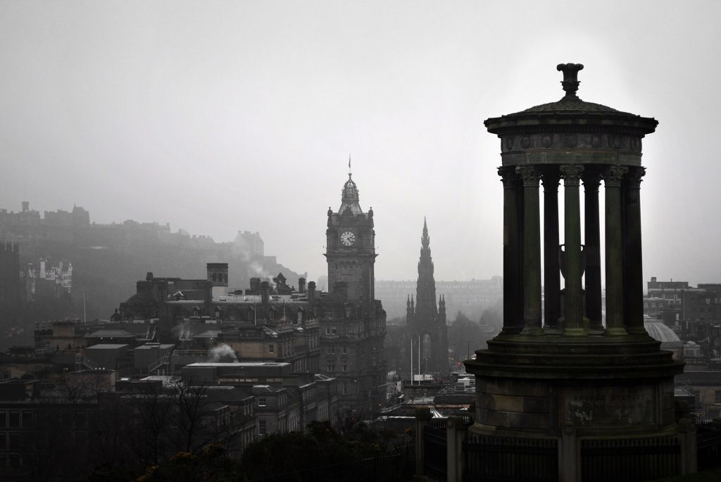 Edinburgh: City Audio Guide App for Your Smartphone