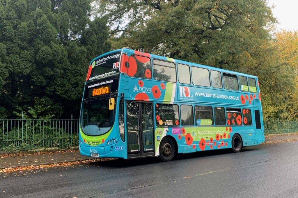 Liverpool: Ônibus entre o Aeroporto John Lennon e a estação de ônibus de Liverpool ONE