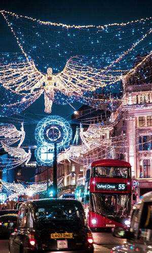 London Christmas Lights Experience on a Vintage Open-Top Bus