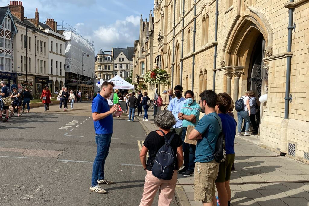 Oxford University Walking Tour