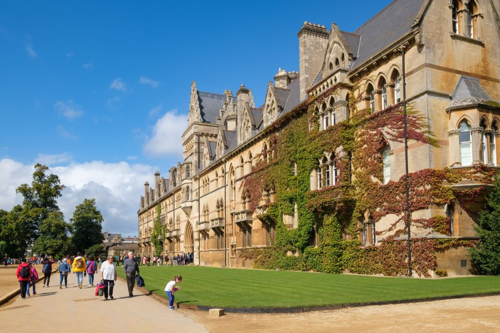 Oxford University Walking Tour