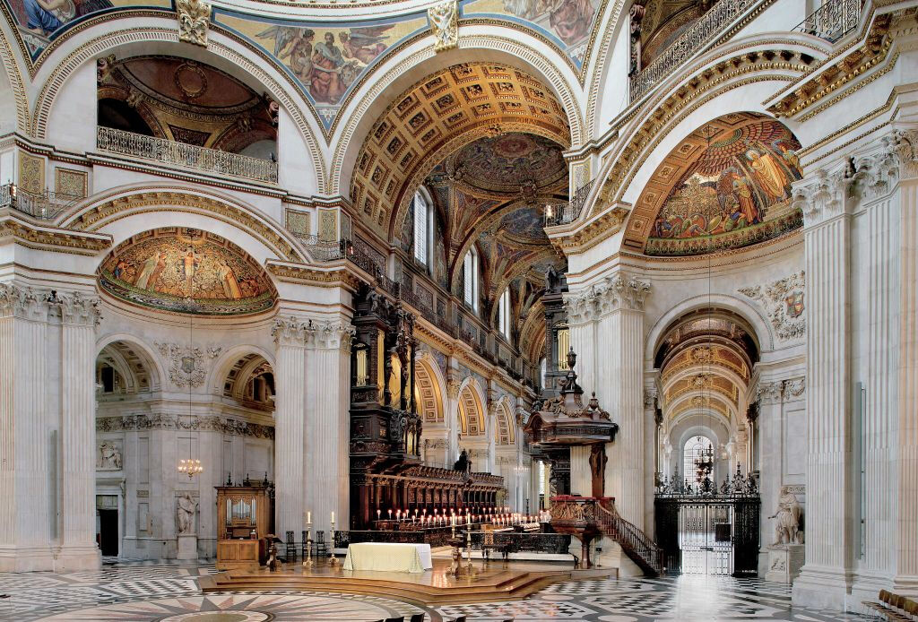 London in One Day: Guided Bus Tour with Changing of the Guard & River Cruise