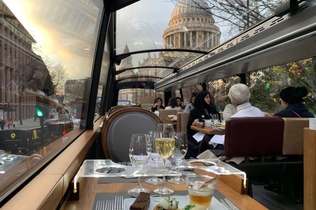 Londres: Passeio de Ônibus Almoço Gourmet