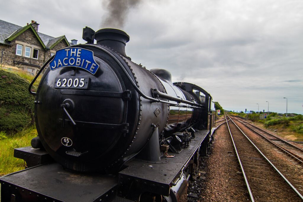 Jacobite Steam Train & Scottish Highlands Tour