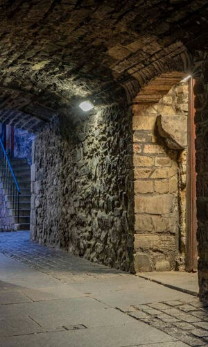 Edinburgh: Dark Secrets of the Old Town Ghost Walking Tour