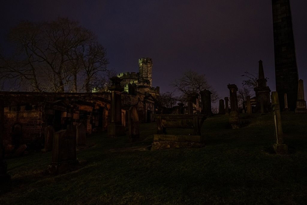 Edinburgh: Dark Secrets of the Old Town Ghost Walking Tour
