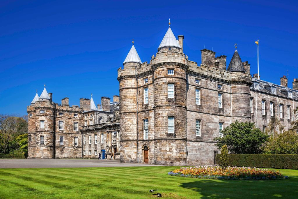 Edinburgh's Royal Mile: Independent Walking Tour with Audio Guide
