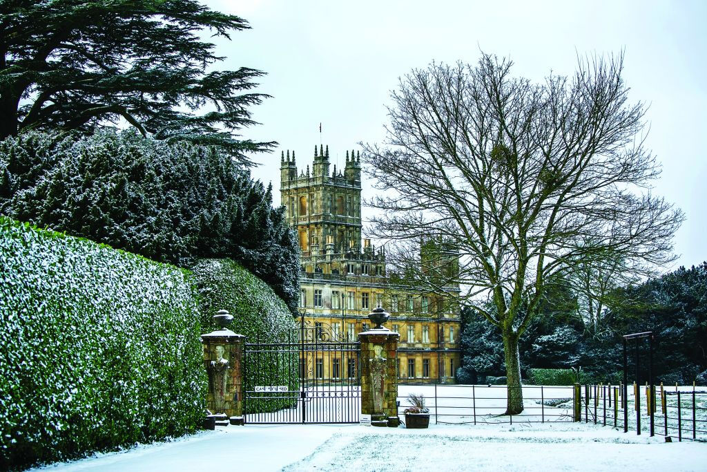 From London: Downton Abbey Tour and Walking Tour of Oxford