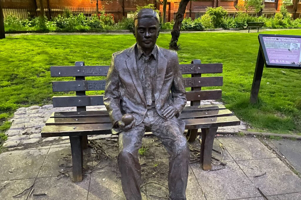 Juego de exploración de la ciudad de Manchester de Alan Turing