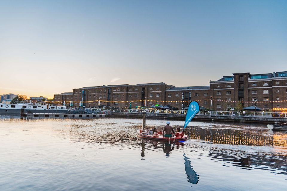 Londres : Croisière historique guidée dans les Docklands avec le Hot Tub Boat
