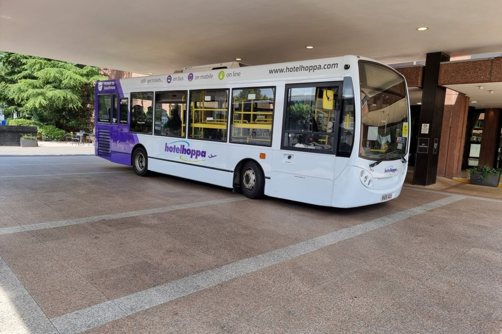 Bus Between London Heathrow Airport and Heathrow Premier Inn Bath Road