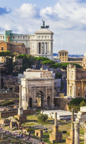 Roma Pass: Accesso al trasporto pubblico per 72 ore + ingresso a 1 o 2 attrazioni
