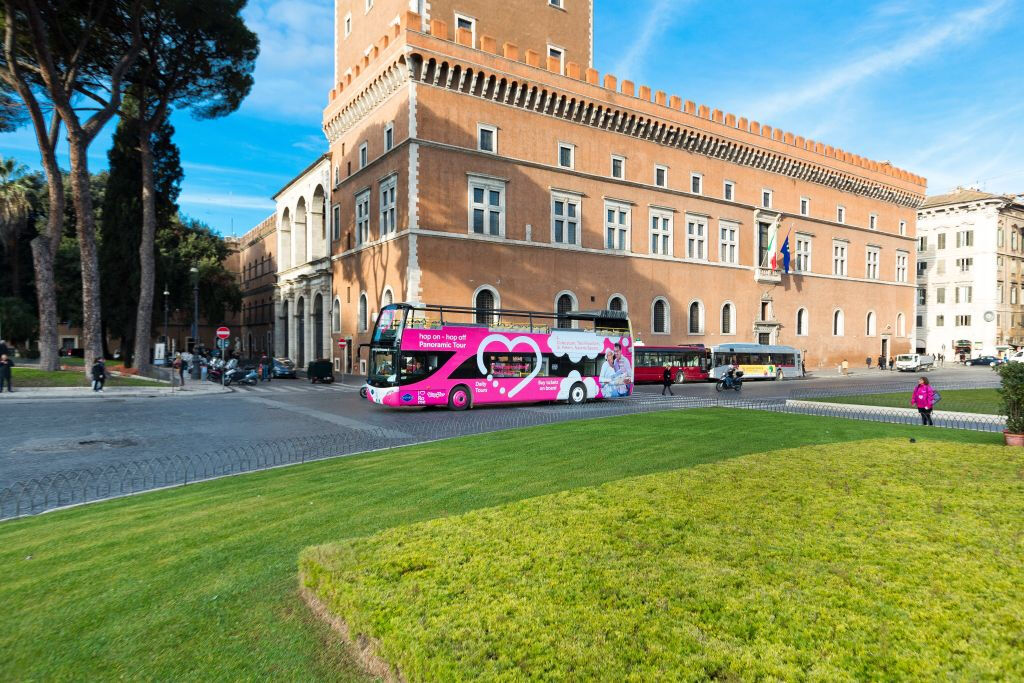 I Love Rome - Tour Panoramico su Autobus Hop-on Hop-off