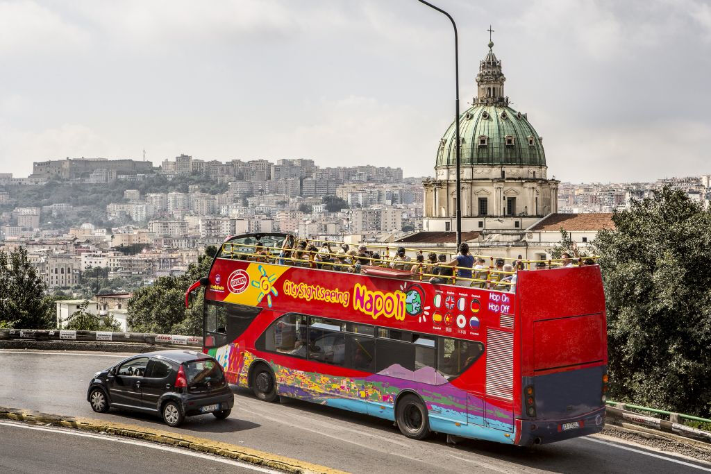 Bus turístico de Nápoles