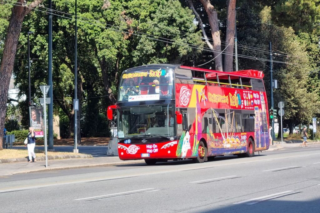 City Sightseeing Genoa: Hop-on Hop-off Bus Tour