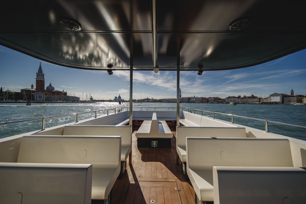 Veneza: Barco Hop-On Hop-Off + Murano, Burano e Torcello