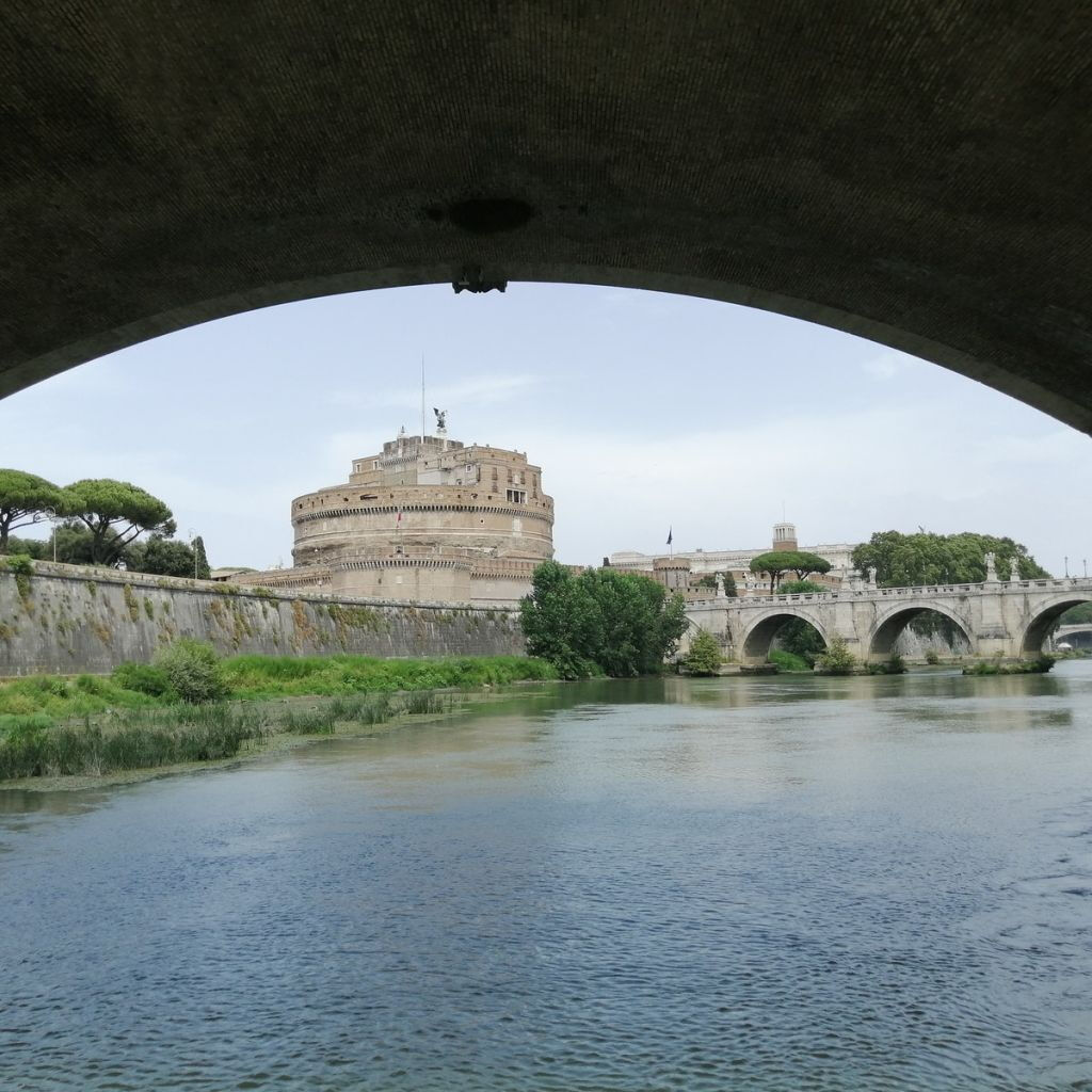Rome: Hop-on Hop-off Tiber Cruise Ticket