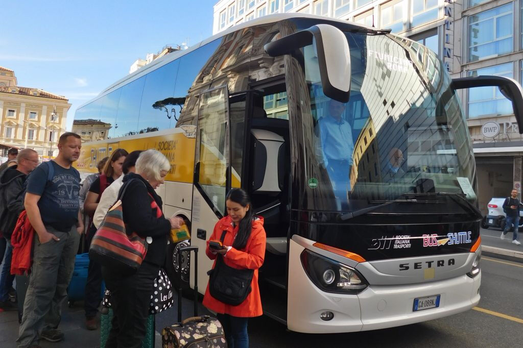 Roma: Ônibus de ida e volta do aeroporto Ciampino e do centro da cidade