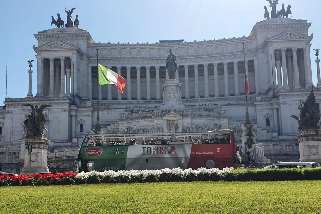 IOBUS Roma: Tour panorámico en bus turístico descubierto