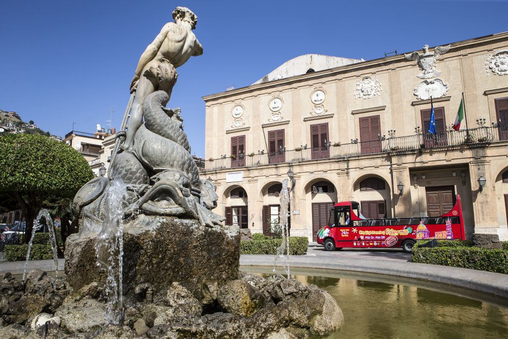 Hop-on Hop-off Bus Palermo
