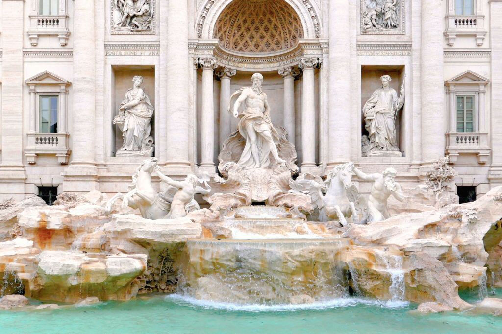 Trevi Fountain Rome: 40-Min Underground Guided Tour