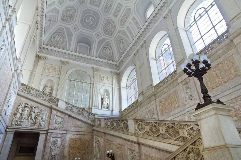 Ingresso al Palazzo Reale di Napoli con cartolina Pemcards