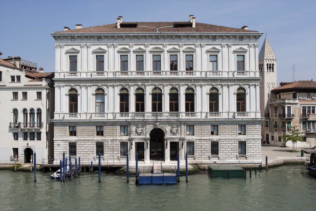 Palazzo Grassi & Punta Della Dogana