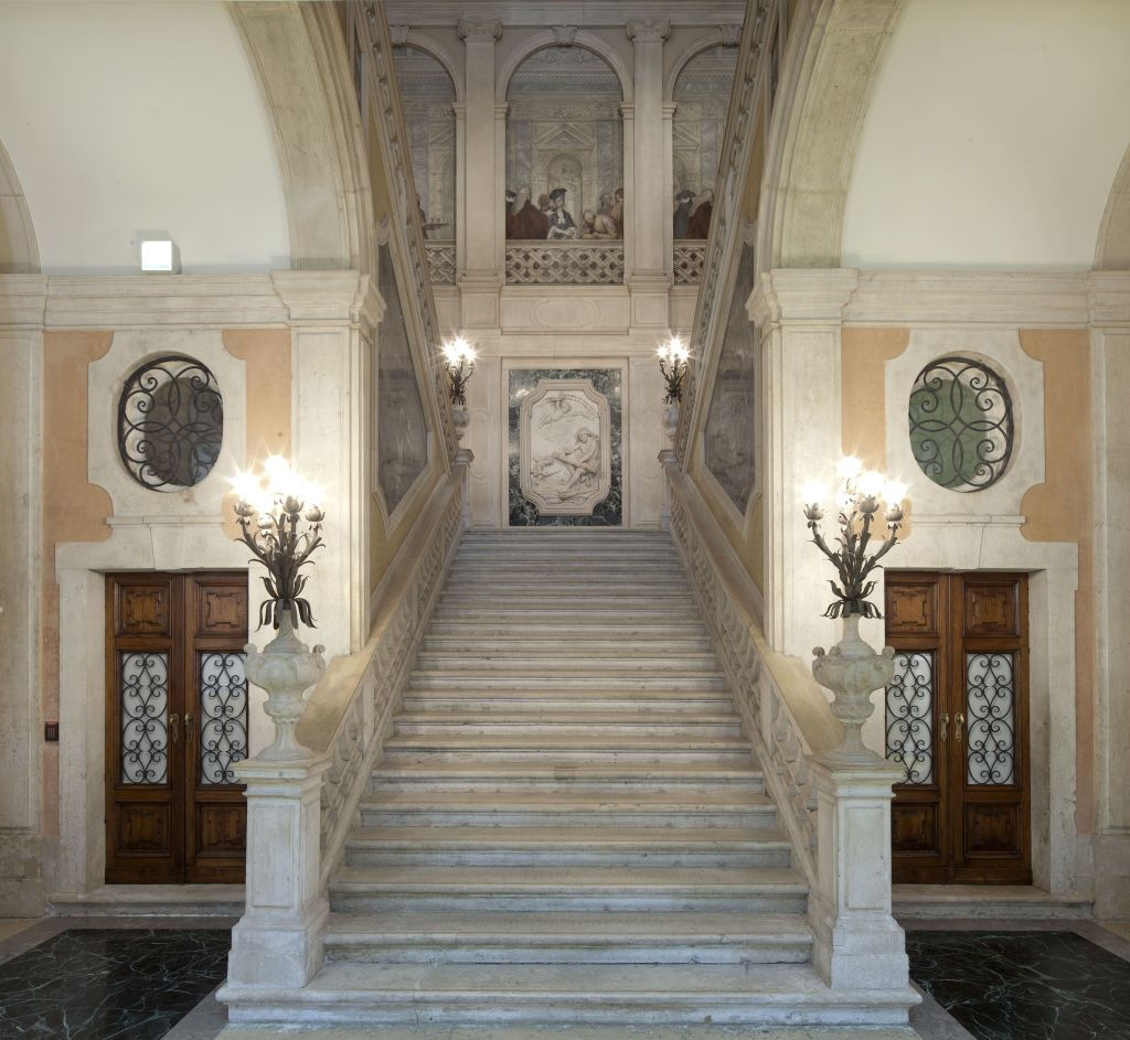 Palazzo Grassi & Punta Della Dogana