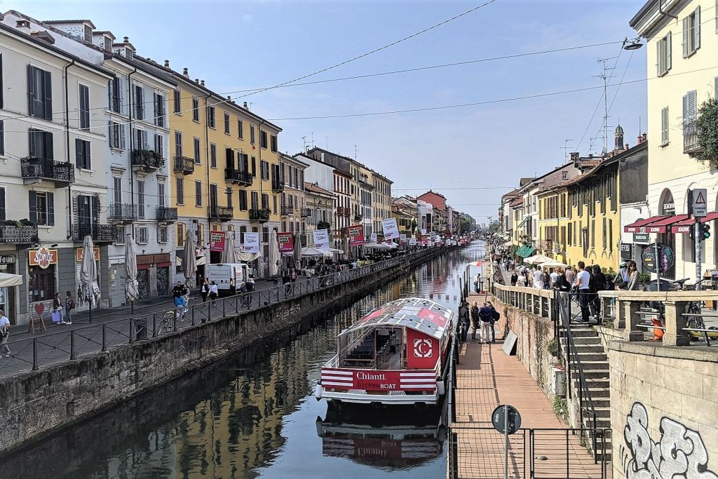 Milan: Navigli and Darsena Boat Tour