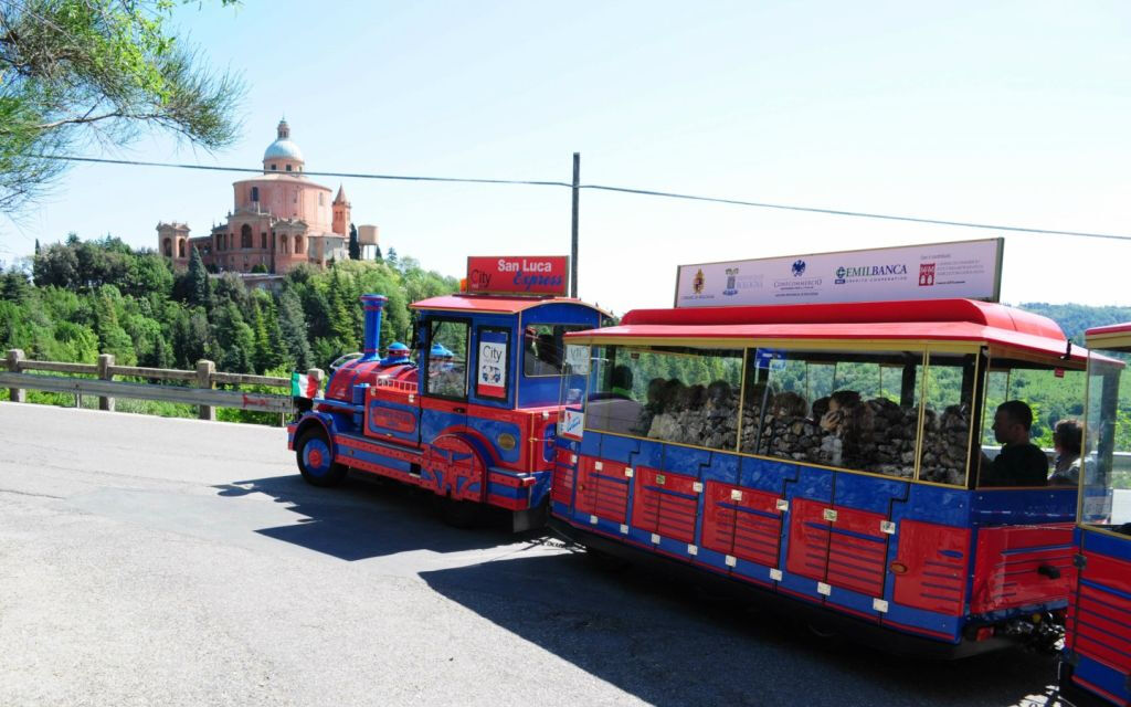 Autobus rosso Bologna City e San Luca Express: Pass per 2 giorni