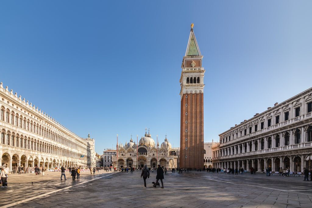 Veneza escondida: O incomum passeio a pé e de gôndola