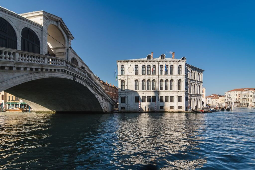 Veneza escondida: O incomum passeio a pé e de gôndola