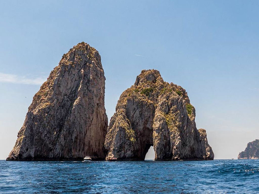 Costa a costa de Capri: excursão de barco