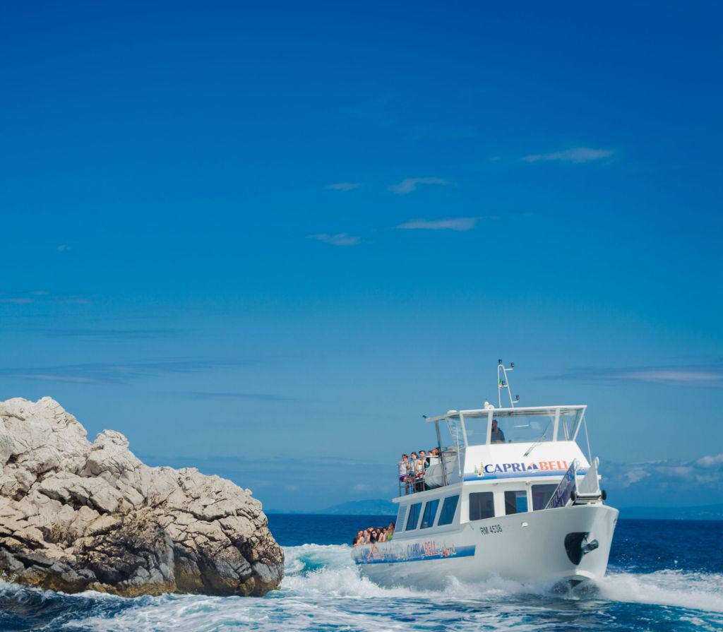 Costa a costa de Capri: excursão de barco
