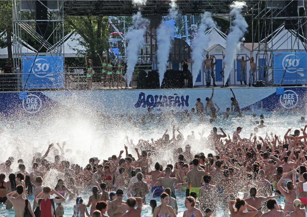 Aquafan: Entrada