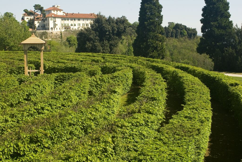 Castillo de Masino: Entrada