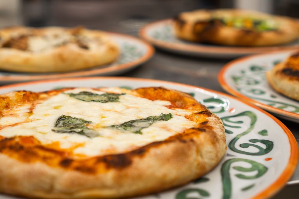 Roma: Masterclass di pizza, supplì e gelato + vino illimitato