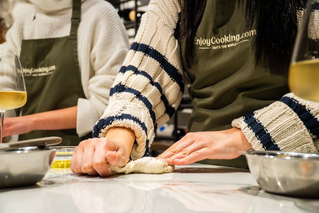 Roma: Masterclass di pizza, supplì e gelato + vino illimitato