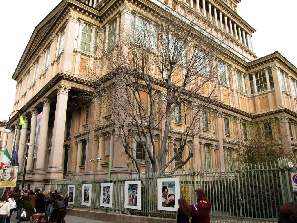 Turin : Le musée national du cinéma Skip the Line + Hop-on Hop-off Bus Tour