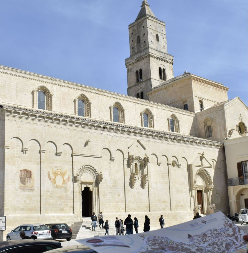 Matera Walking Tour in Italian